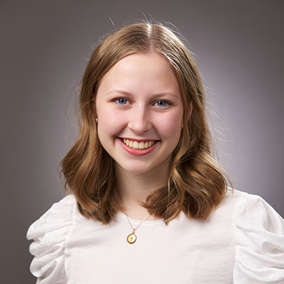 Headshot of Katie Sievenpiper.