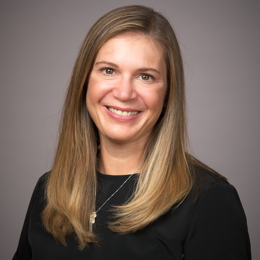 Headshot of Kirsten Uhre