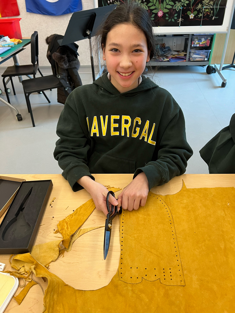 Students making art.