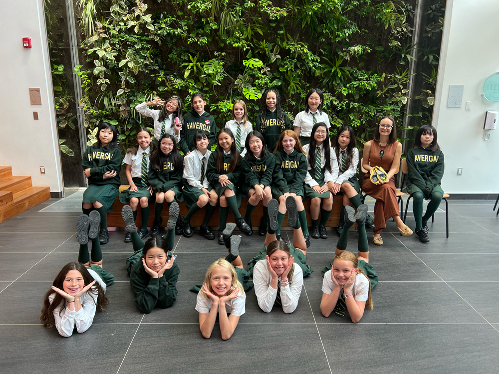 Group photo with Marissa Magneson and students.