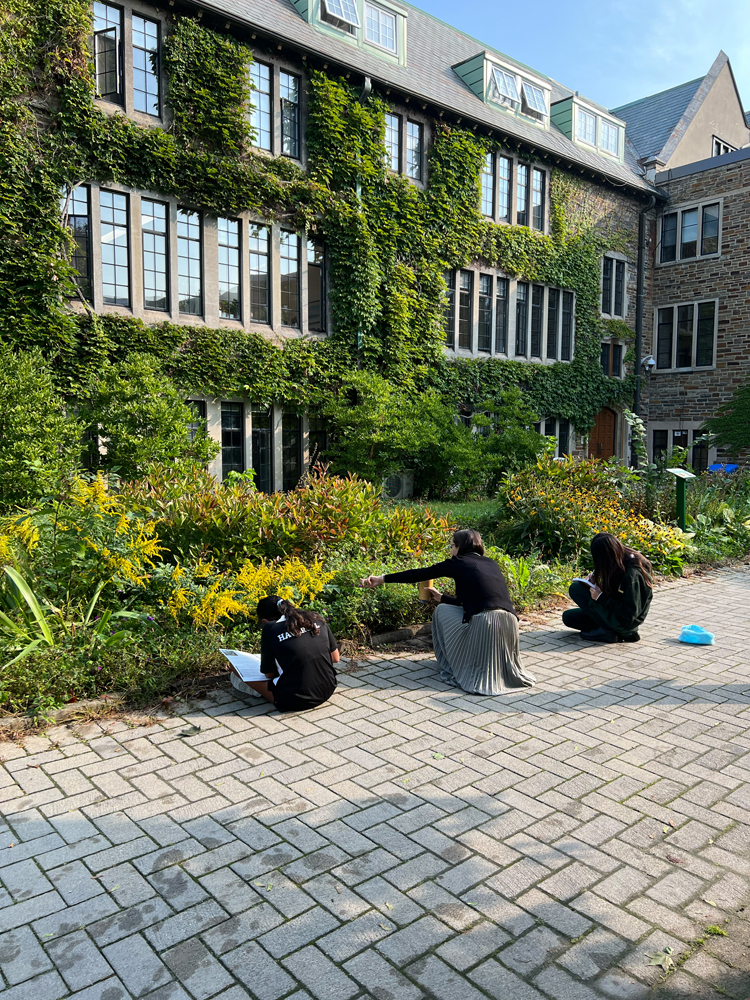 Students making art.