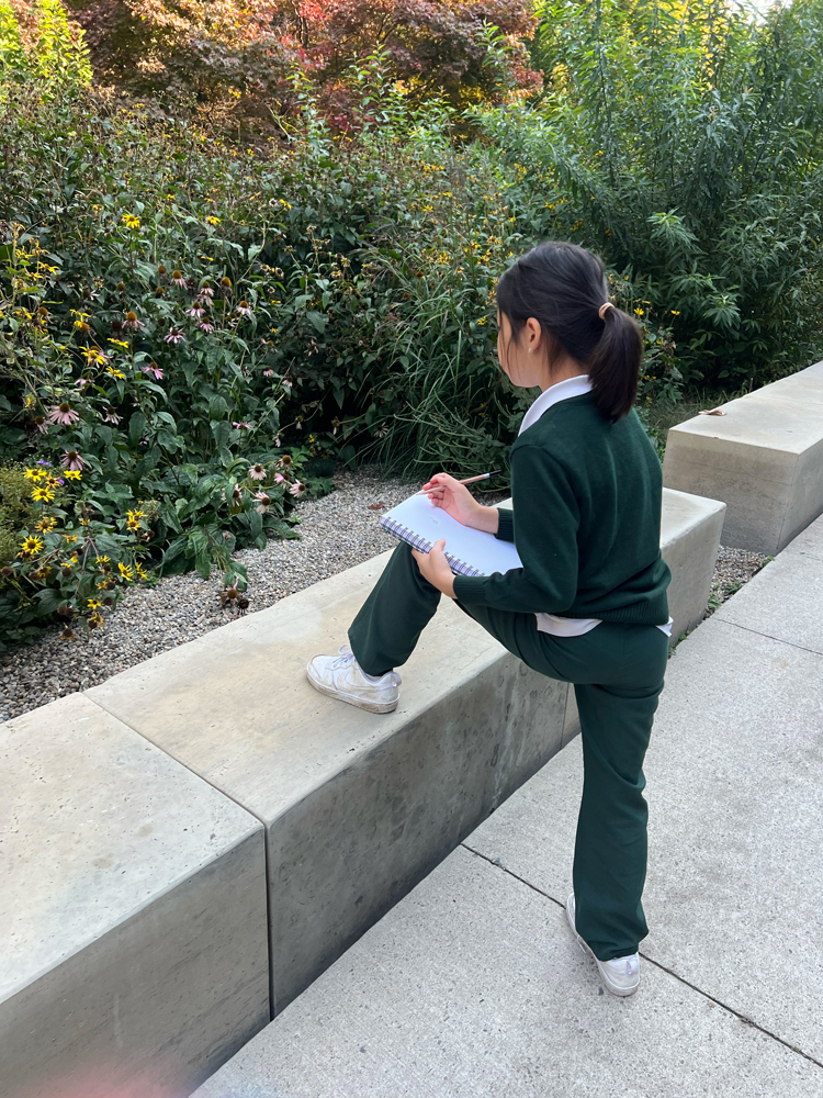 Students making art.