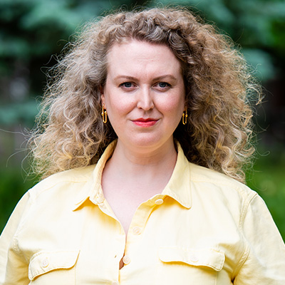 Headshot of Stephanie Applin.