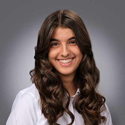 Headshot of Jana Kalbasi.
