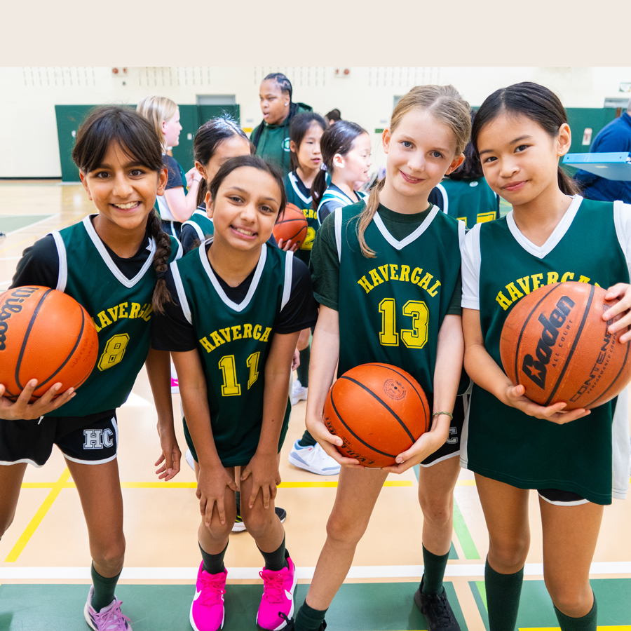 U11 Basketball Team members.